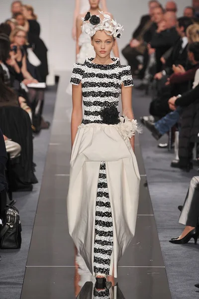 Look 57